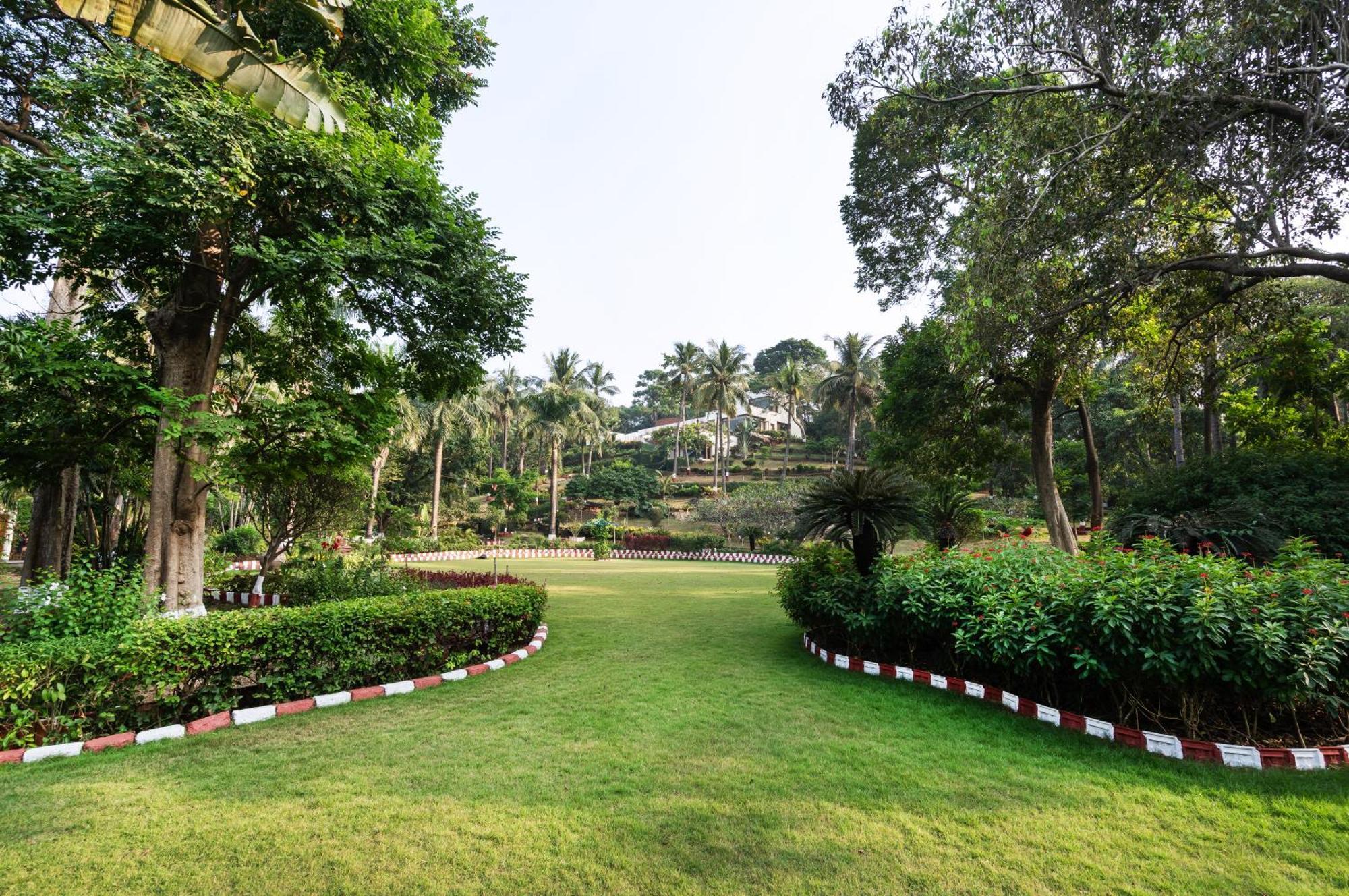 Saffronstays Pride Rock Mandve Bagian luar foto