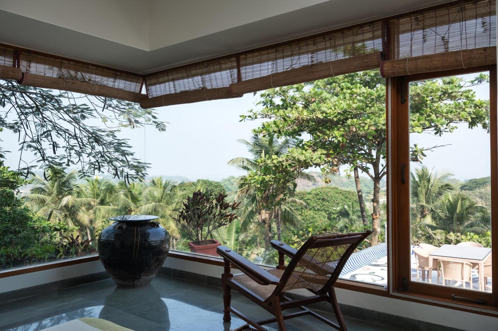 Saffronstays Pride Rock Mandve Bagian luar foto