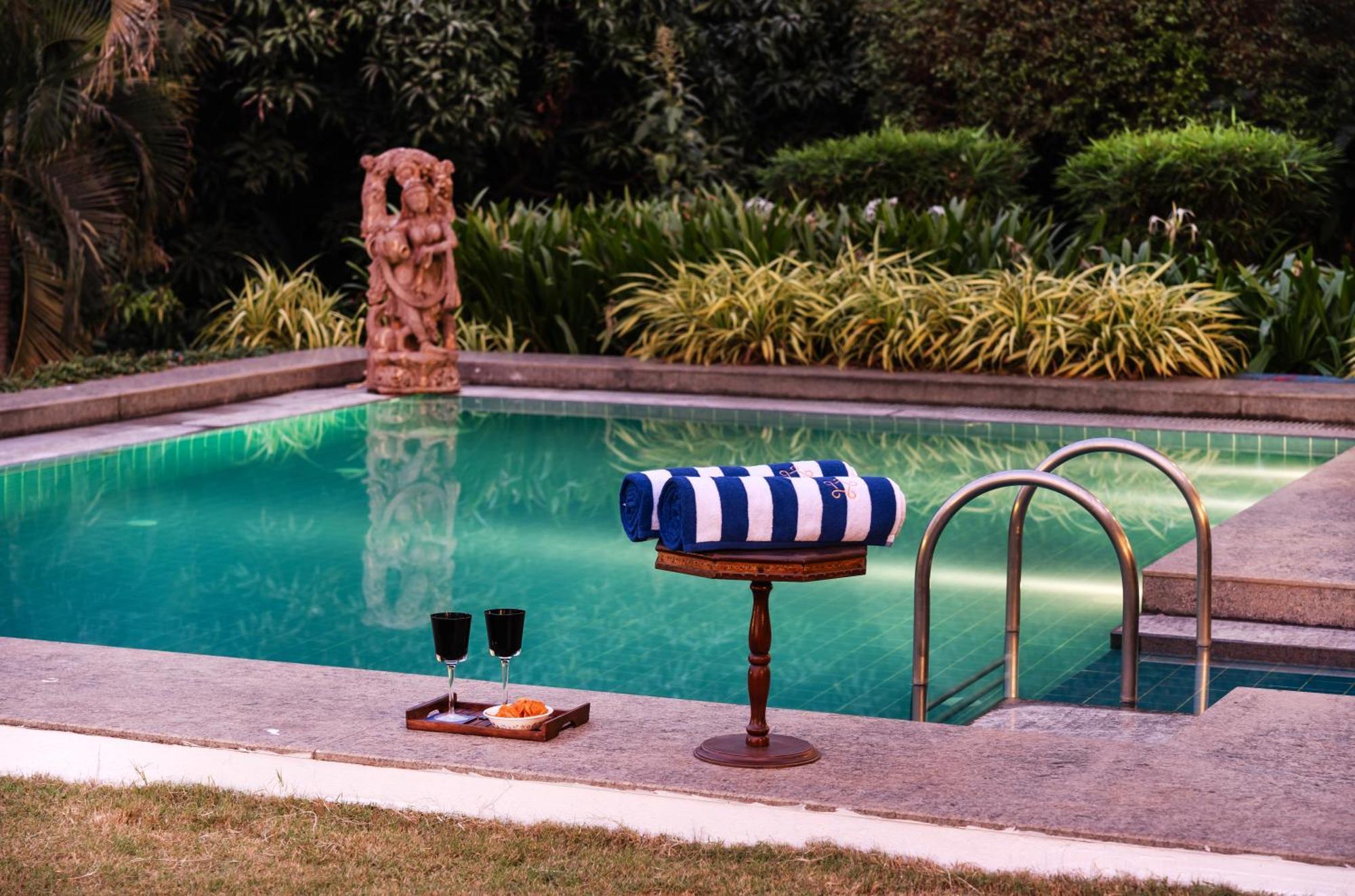 Saffronstays Pride Rock Mandve Bagian luar foto